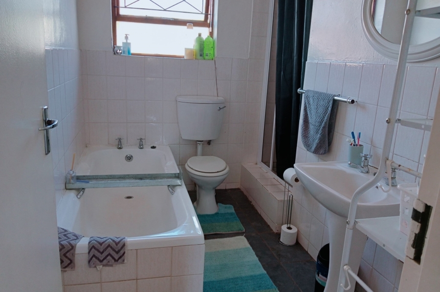 3 Bedroom Property for Sale in Strelitzia Park Eastern Cape